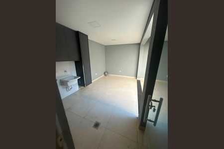 Casa à venda com 306m², 5 quartos e 3 vagas Casa à venda com 306m², 5 quartos e 3 vagasÁrea de serviço