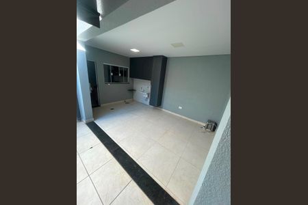 Casa à venda com 306m², 5 quartos e 3 vagas Casa à venda com 306m², 5 quartos e 3 vagasÁrea de serviço