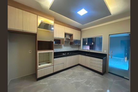 Casa à venda com 306m², 5 quartos e 3 vagas Casa à venda com 306m², 5 quartos e 3 vagasCozinha
