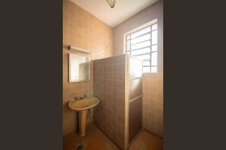 Banheiro social de casa para alugar com 4 quartos, 260m² em Santana, São Paulo
