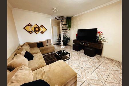 Sala de casa à venda com 4 quartos, 120m² em Conceicao, Osasco