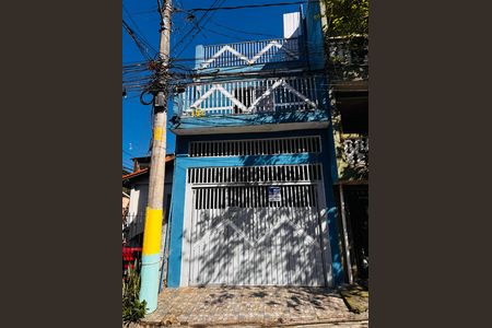 Fachada  de casa à venda com 4 quartos, 120m² em Conceicao, Osasco
