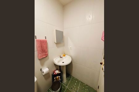 Banheiro de apartamento à venda com 2 quartos, 59m² em Novo Osasco, Osasco