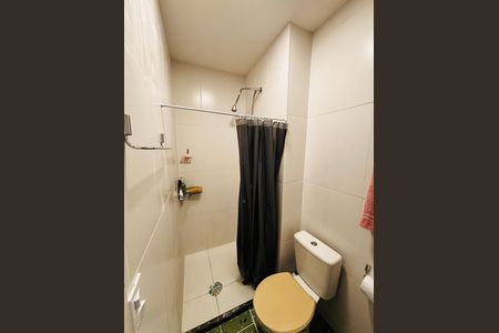 Banheiro de apartamento à venda com 2 quartos, 59m² em Novo Osasco, Osasco