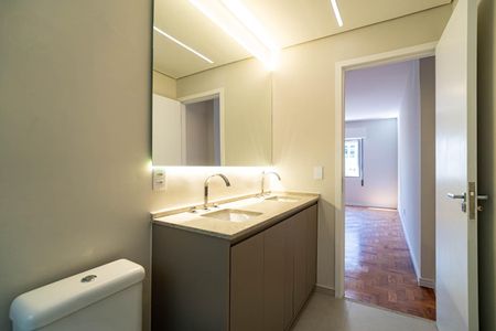 Banheiro da Suíte 1 de apartamento à venda com 2 quartos, 96m² em Bela Vista, São Paulo