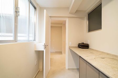Área de Serviço de apartamento à venda com 2 quartos, 96m² em Bela Vista, São Paulo