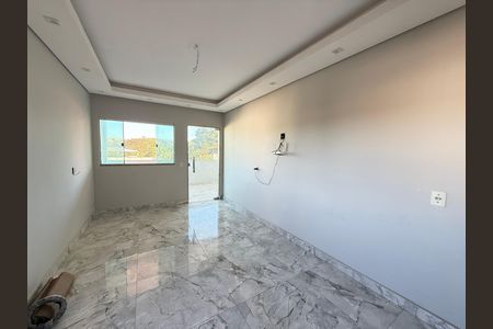Casa à venda com 6 quartos, 332m² em Nascentes Imperiais, Contagem