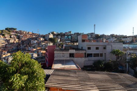 Área de Serviço - Vista de casa para alugar com 1 quarto, 50m² em Jardim Peri, São Paulo