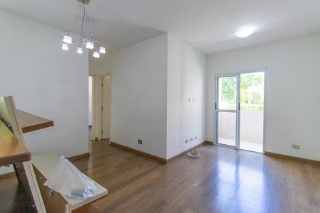 Sala de apartamento para alugar com 2 quartos, 65m² em Jardim Barbacena, Cotia