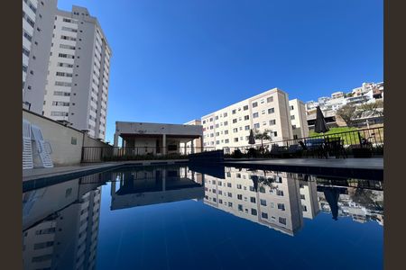 Apartamento para alugar com 50m², 2 quartos e 1 vaga Apartamento para alugar com 50m², 2 quartos e 1 vagaÁrea comum - Piscina