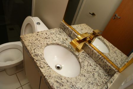 Banheiro de apartamento para alugar com 3 quartos, 72m² em Jardim Monte Serrat, Aparecida de Goiânia