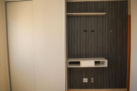 Quarto 2 de apartamento para alugar com 3 quartos, 72m² em Jardim Monte Serrat, Aparecida de Goiânia