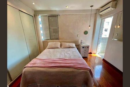Apartamento à venda com 110m², 3 quartos e 2 vagas Apartamento à venda com 110m², 3 quartos e 2 vagasQuarto