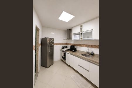 Cozinha de casa de condomínio à venda com 3 quartos, 150m² em Taquara, Rio de Janeiro