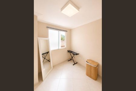Casa de condomínio à venda com 150m², 3 quartos e 1 vaga Casa de condomínio à venda com 150m², 3 quartos e 1 vagaQuarto