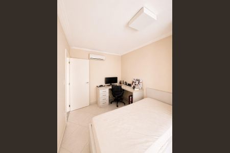 Casa de condomínio à venda com 150m², 3 quartos e 1 vaga Casa de condomínio à venda com 150m², 3 quartos e 1 vagaQuarto