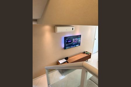 Sala de casa de condomínio à venda com 3 quartos, 150m² em Taquara, Rio de Janeiro