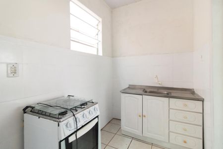 Cozinha de apartamento para alugar com 2 quartos, 46m² em Cristal, Porto Alegre