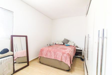 Casa à venda com 125m², 5 quartos e 4 vagas Casa à venda com 125m², 5 quartos e 4 vagasQuarto 2 - Casa 1