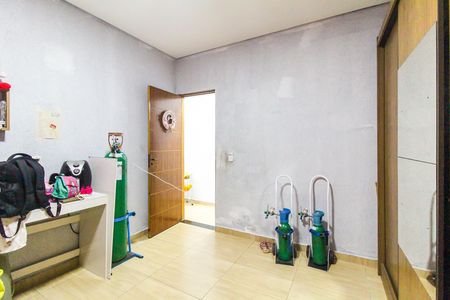 Casa à venda com 125m², 5 quartos e 4 vagas Casa à venda com 125m², 5 quartos e 4 vagasQuarto 1 - Casa 1