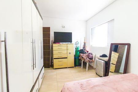 Casa à venda com 125m², 5 quartos e 4 vagas Casa à venda com 125m², 5 quartos e 4 vagasQuarto 2 - Casa 1
