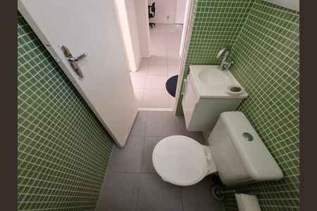 Apartamento para alugar com 68m², 2 quartos e sem vagaBanheiro 