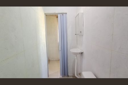 Banheiro  de casa para alugar com 1 quarto, 30m² em Ipelândia, Suzano