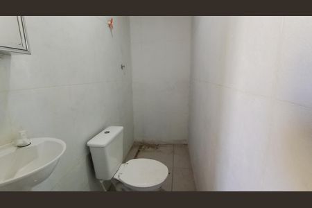 Banheiro  de casa para alugar com 1 quarto, 30m² em Ipelândia, Suzano