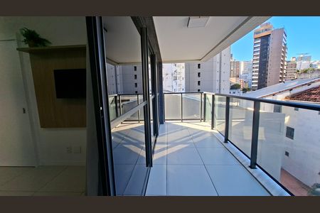 Apartamento para alugar com 38m², 1 quarto e 1 vaga Apartamento para alugar com 38m², 1 quarto e 1 vagaSala e varanda