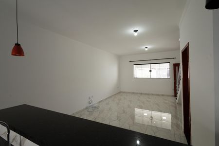 Casa para alugar com 156m², 3 quartos e 2 vagas Casa para alugar com 156m², 3 quartos e 2 vagasSala