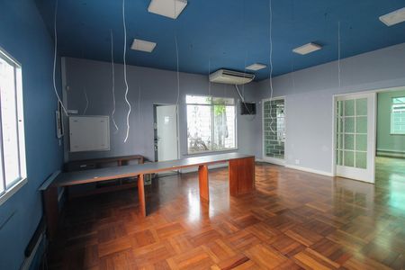 Sala de casa para alugar com 6 quartos, 1000m² em Butantã, São Paulo