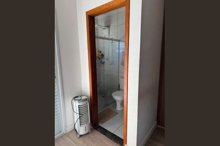 Banheiro de casa à venda com 3 quartos, 96m² em Jardim Guairaca, São Paulo
