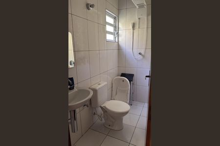 Banheiro de casa à venda com 3 quartos, 96m² em Jardim Guairaca, São Paulo