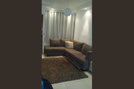 Sala de casa à venda com 3 quartos, 96m² em Jardim Guairaca, São Paulo
