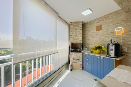 Sacada de apartamento à venda com 2 quartos, 51m² em Quitaúna, Osasco