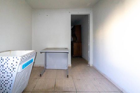 Casa à venda com 225m², 3 quartos e 2 vagas Casa à venda com 225m², 3 quartos e 2 vagasEdicula