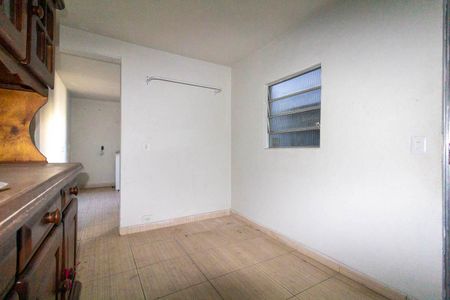 Casa à venda com 225m², 3 quartos e 2 vagas Casa à venda com 225m², 3 quartos e 2 vagasEdicula
