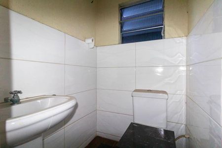 Casa à venda com 225m², 3 quartos e 2 vagas Casa à venda com 225m², 3 quartos e 2 vagasBanheiro 2
