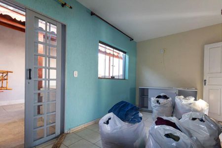 Casa à venda com 225m², 3 quartos e 2 vagas Casa à venda com 225m², 3 quartos e 2 vagasQuarto 2