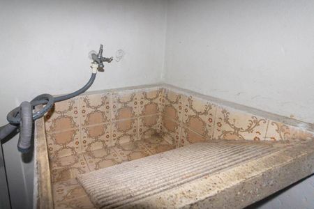 Casa à venda com 225m², 3 quartos e 2 vagas Casa à venda com 225m², 3 quartos e 2 vagasEdicula