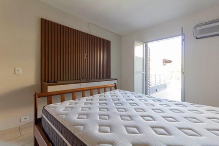 Casa à venda com 225m², 3 quartos e 2 vagas Casa à venda com 225m², 3 quartos e 2 vagasQuarto 1