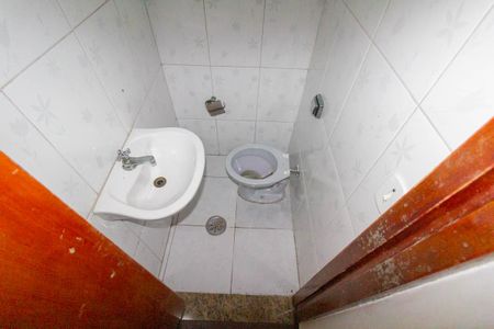 Casa à venda com 225m², 3 quartos e 2 vagas Casa à venda com 225m², 3 quartos e 2 vagasLavabo
