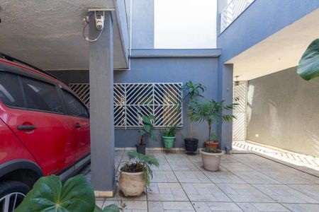 Casa à venda com 225m², 3 quartos e 2 vagas Casa à venda com 225m², 3 quartos e 2 vagasGaragem