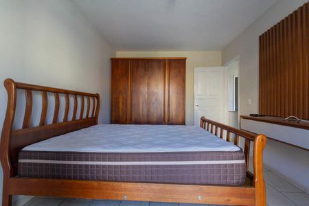Casa à venda com 225m², 3 quartos e 2 vagas Casa à venda com 225m², 3 quartos e 2 vagasQuarto 2