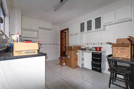 Casa à venda com 225m², 3 quartos e 2 vagas Casa à venda com 225m², 3 quartos e 2 vagasCozinha