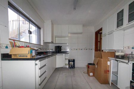 Casa à venda com 225m², 3 quartos e 2 vagas Casa à venda com 225m², 3 quartos e 2 vagasCozinha