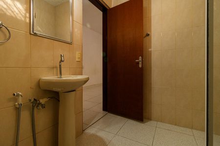 Banheiro da Suíte de casa para alugar com 2 quartos, 75m² em Vila Nova Mazzei, São Paulo