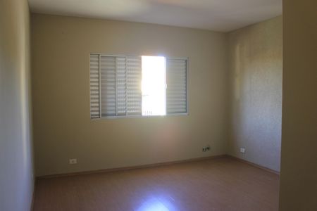 Casa à venda com 279m², 4 quartos e 6 vagasSuíte