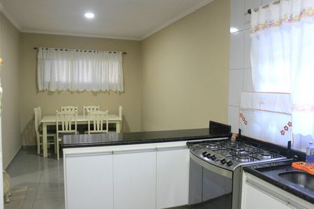Casa à venda com 279m², 4 quartos e 6 vagasCozinha