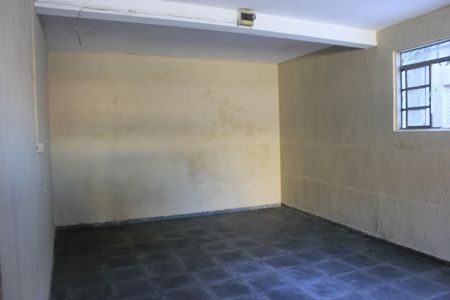 Casa à venda com 279m², 4 quartos e 6 vagasGaragem